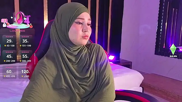 Snapshot of SamiQuest chatting on March 14, 4:29 am SamiQuest online show from March 14, 4:29 am