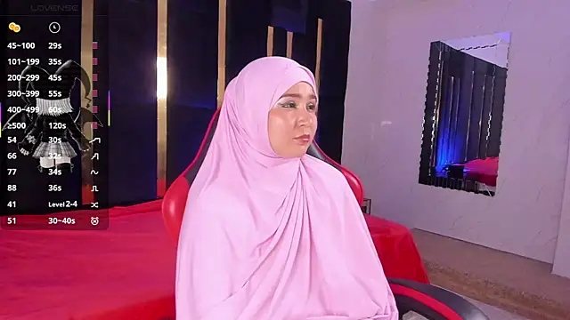 Snapshot of SamiQuest chatting on March 17, 4:28 am SamiQuest online show from March 17, 4:28 am