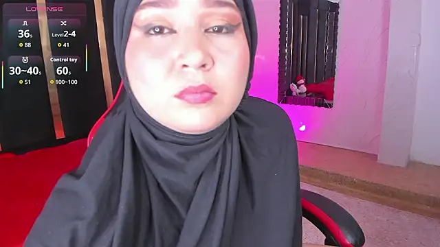 Snapshot of SamiQuest chatting on March 27, 4:51 am SamiQuest online show from March 27, 4:51 am