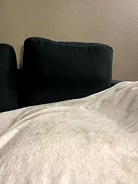 Snapshot of SexxyreddMale chatting on December 4, 5:05 am SexxyreddMale online show from December 4, 5:05 am