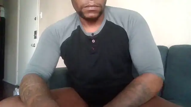 Snapshot of SexxyreddMale chatting on March 20, 3:39 pm SexxyreddMale online show from March 20, 3:39 pm