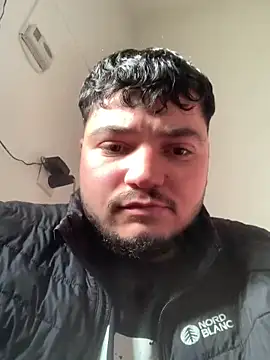 Snapshot of nik99xxx chatting on January 12, 11:28 am nik99xxx online show from January 12, 11:28 am