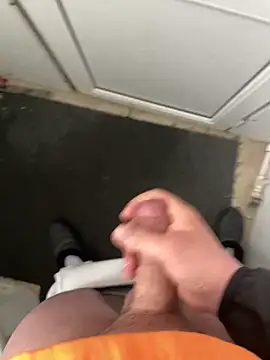 Snapshot of nik99xxx chatting on March 29, 10:04 am nik99xxx online show from March 29, 10:04 am