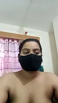 Snapshot of Amisha-2 chatting on May 21, 12:39 am Amisha-2 online show from May 21, 12:39 am