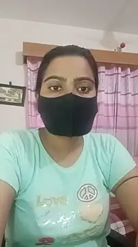 Snapshot of Amisha-2 chatting on June 5, 12:33 pm Amisha-2 online show from June 5, 12:33 pm