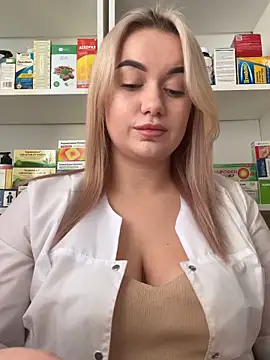 Maya Willis online show from November 1, 5:31 am