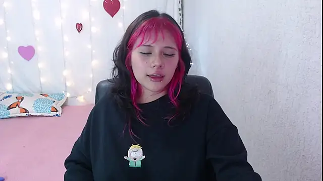 mixie cute online show from February 18, 10:58 pm