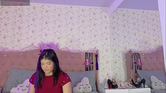 AvrillThomas online show from January 4, 1:10 pm