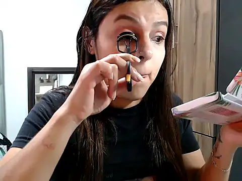 lindacutferrer online show from September 22, 8:11 pm