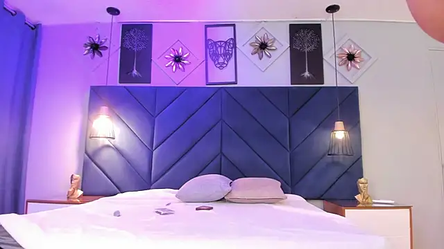 samyriverss online show from October 19, 11:11 am