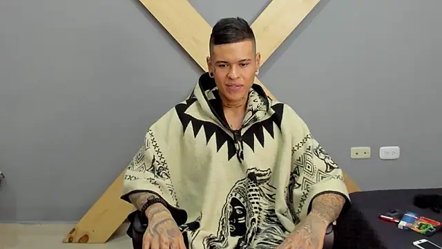 jamesinked  online show from December 19, 5:18 pm
