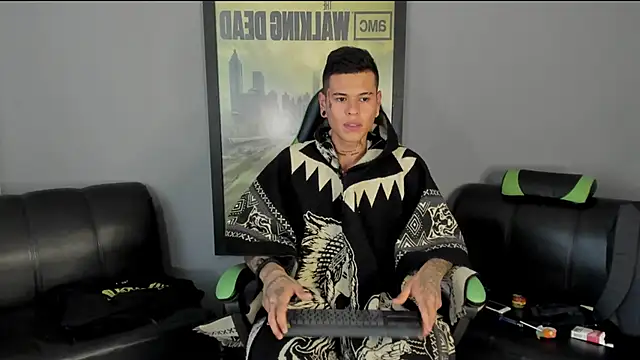 jamesinked  online show from December 30, 7:21 pm