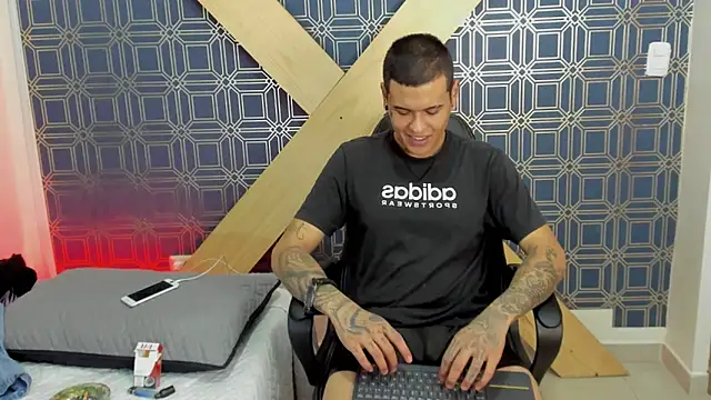 jamesinked  online show from January 7, 4:59 pm