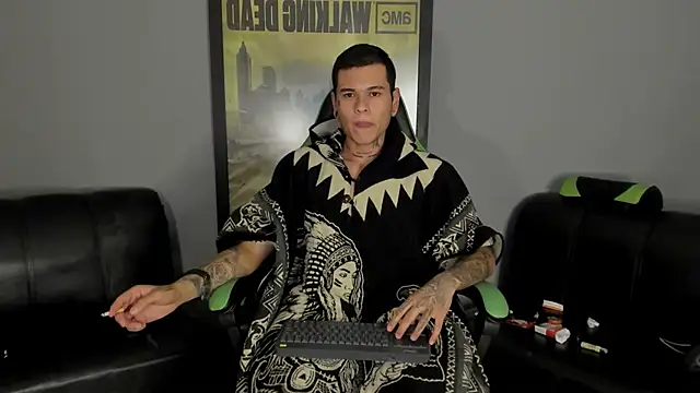 jamesinked  online show from January 26, 5:45 am