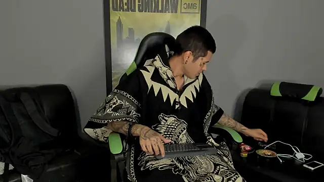 jamesinked  online show from February 5, 1:58 am