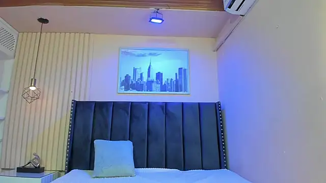 viiolett lee online show from March 27, 8:41 pm