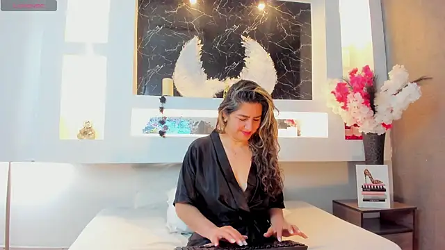 Cinthya mjs online show from September 13, 11:54 am