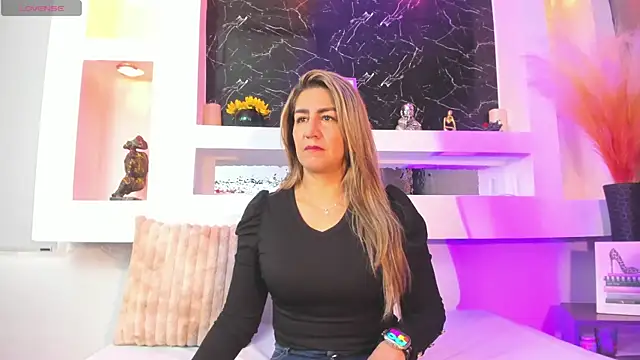 Cinthya mjs online show from March 27, 12:27 pm