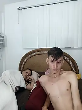 Milfvalesk online show from February 14, 7:49 am