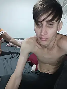 Milfvalesk online show from May 30, 6:38 pm