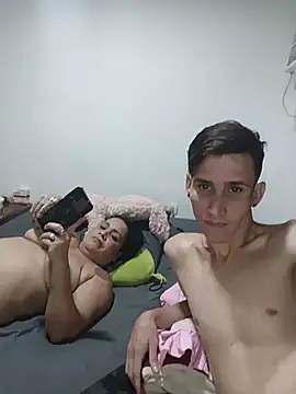 Milfvalesk online show from July 17, 12:06 am