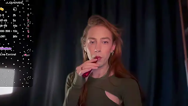 Snapshot of Avril_Pearly_ chatting on March 16, 11:03 am Avril Pearly online show from March 16, 11:03 am