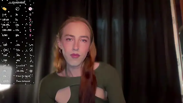 Snapshot of Avril_Pearly_ chatting on May 4, 11:17 am Avril Pearly online show from May 4, 11:17 am