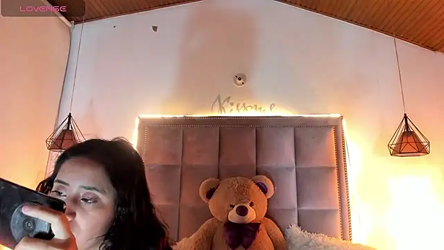 Melody Ds online show from September 20, 4:24 am