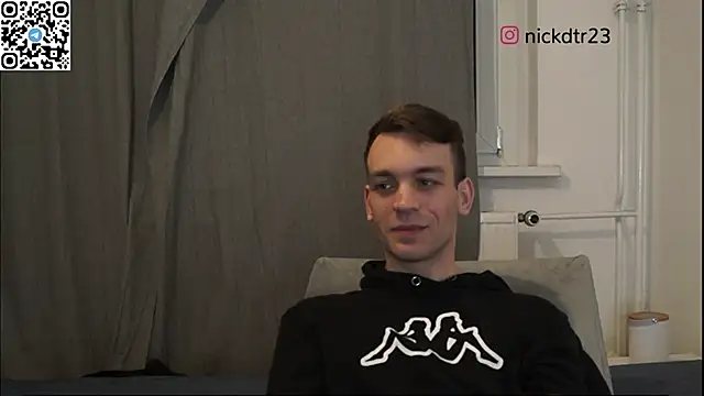 Snapshot of nickdtr chatting on March 15, 9:49 pm nickdtr online show from March 15, 9:49 pm