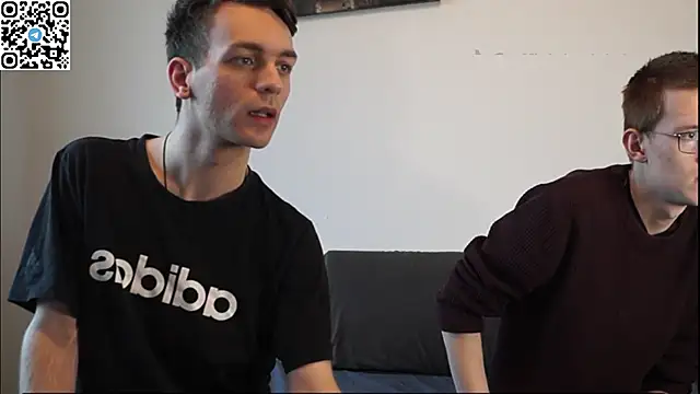 Snapshot of nickdtr chatting on March 21, 5:12 pm nickdtr online show from March 21, 5:12 pm