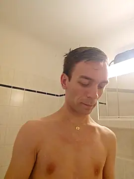 nickdtr online show from October 19, 6:03 am