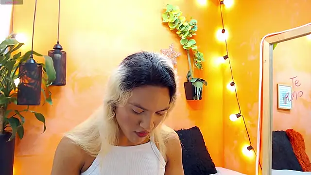 aslyhernandez 7 online show from December 7, 5:09 pm