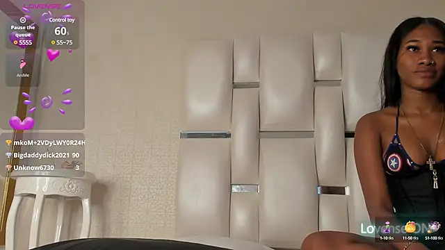 vayoleen online show from February 21, 9:00 pm