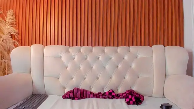 Snapshot of RosarioCruzz chatting on July 3, 12:00 pm RosarioCruzz online show from July 3, 12:00 pm