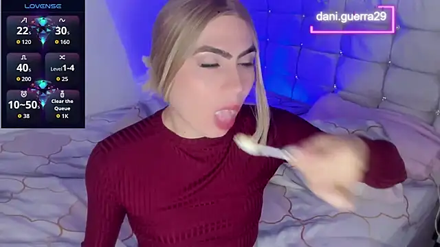 saskya online show from October 13, 9:37 pm