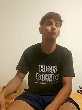 Snapshot of teendotados chatting on December 17, 12:23 am teendotados online show from December 17, 12:23 am