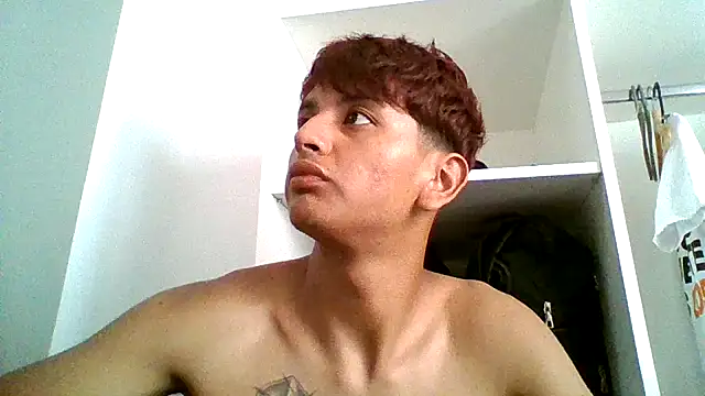 Snapshot of teendotados chatting on January 18, 12:57 pm teendotados online show from January 18, 12:57 pm