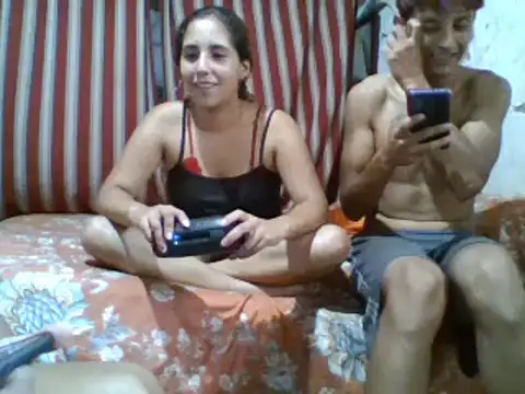 Snapshot of teendotados chatting on January 21, 9:46 pm teendotados online show from January 21, 9:46 pm