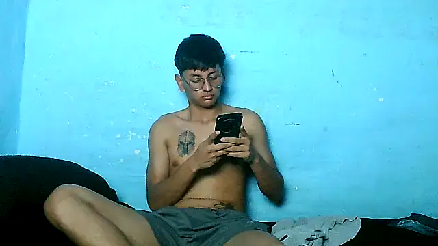 Snapshot of teendotados chatting on September 17, 4:41 pm teendotados online show from September 17, 4:41 pm