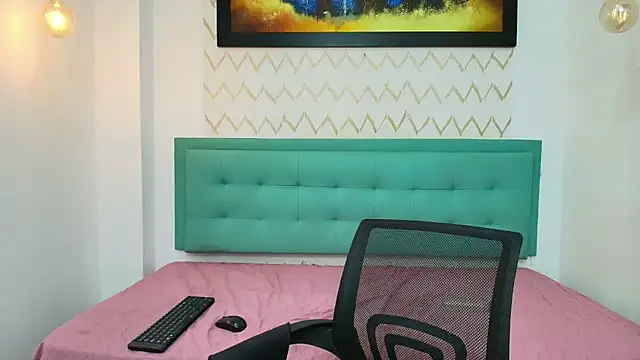 Snapshot of kimera_13 chatting on February 10, 12:41 am kimera 13 online show from February 10, 12:41 am