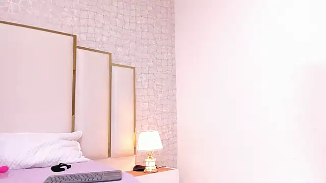 Victoriaa millers online show from January 21, 10:08 am