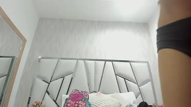 Victoriaa millers online show from October 25, 7:08 pm