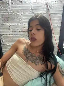 daniigarcia online show from March 27, 1:44 am