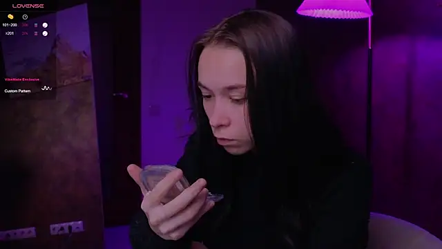 Snapshot of LilithStrangfor chatting on September 30, 8:41 am LilithStrangfor online show from September 30, 8:41 am