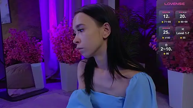 Snapshot of LilithStrangfor chatting on October 7, 9:23 pm LilithStrangfor online show from October 7, 9:23 pm