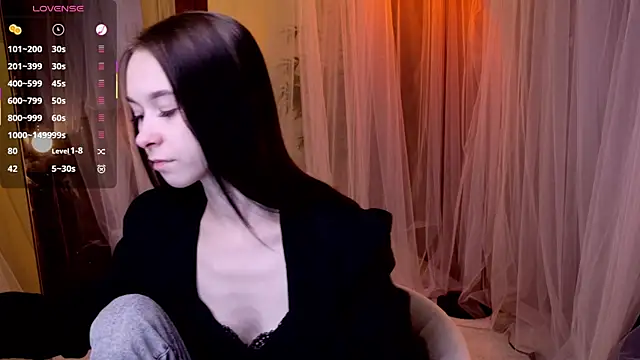 Snapshot of LilithStrangfor chatting on November 9, 9:35 pm LilithStrangfor online show from November 9, 9:35 pm