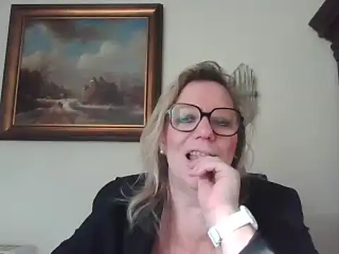 Silkesquirt online show from January 13, 1:49 pm