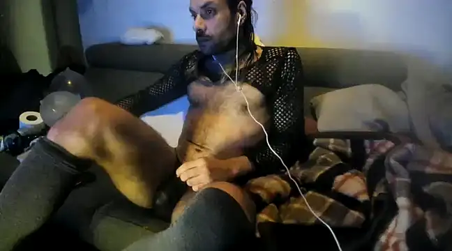 P4RtYBOII92 online show from January 30, 5:09 am