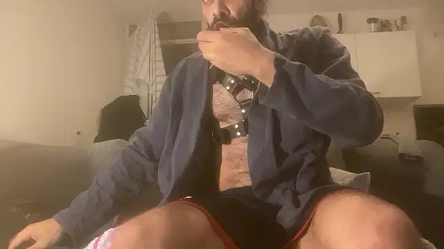 P4RtYBOII92 online show from September 11, 5:35 pm