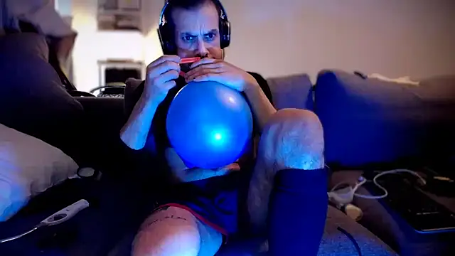 P4RtYBOII92 online show from October 18, 3:24 pm